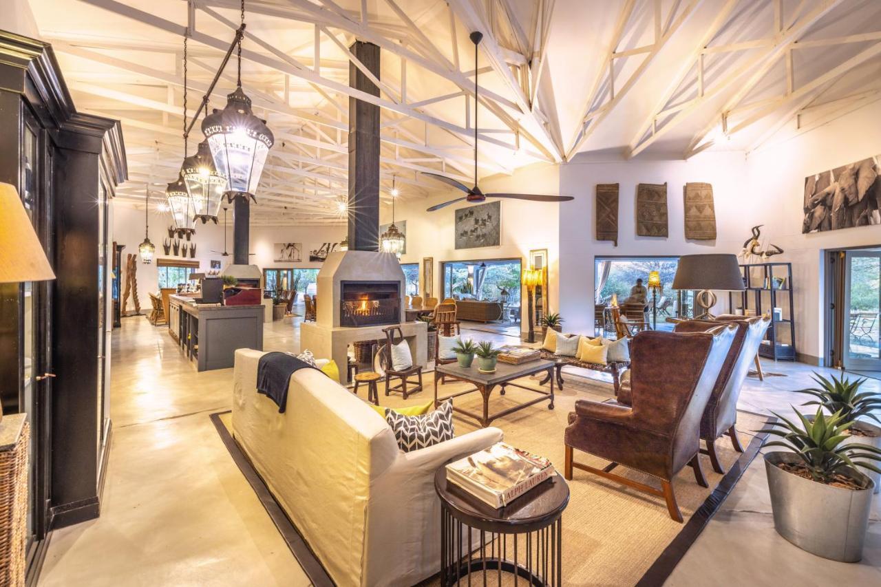 فندق The Mushara Outpost Mokuti Lodge المظهر الخارجي الصورة
