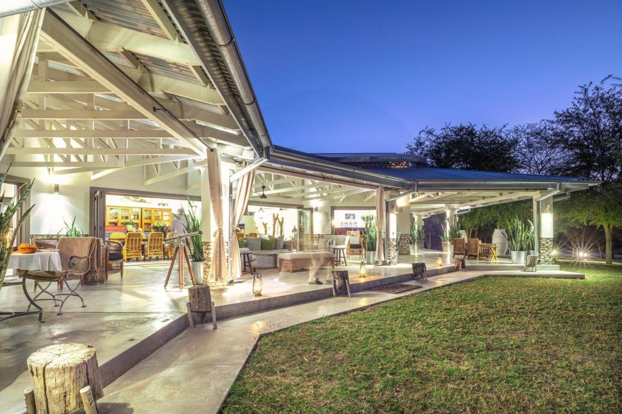 فندق The Mushara Outpost Mokuti Lodge المظهر الخارجي الصورة