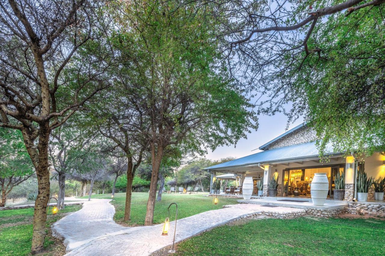 فندق The Mushara Outpost Mokuti Lodge المظهر الخارجي الصورة