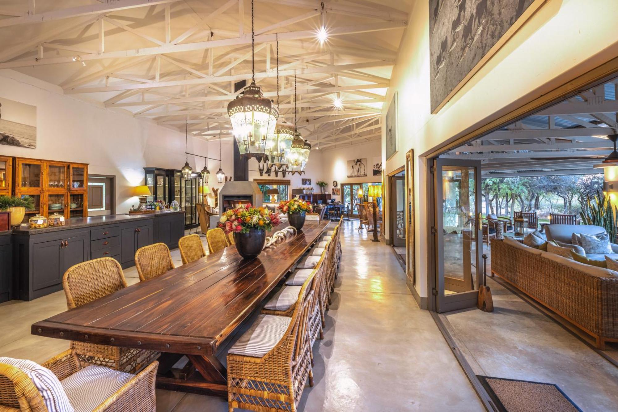 فندق The Mushara Outpost Mokuti Lodge المظهر الخارجي الصورة