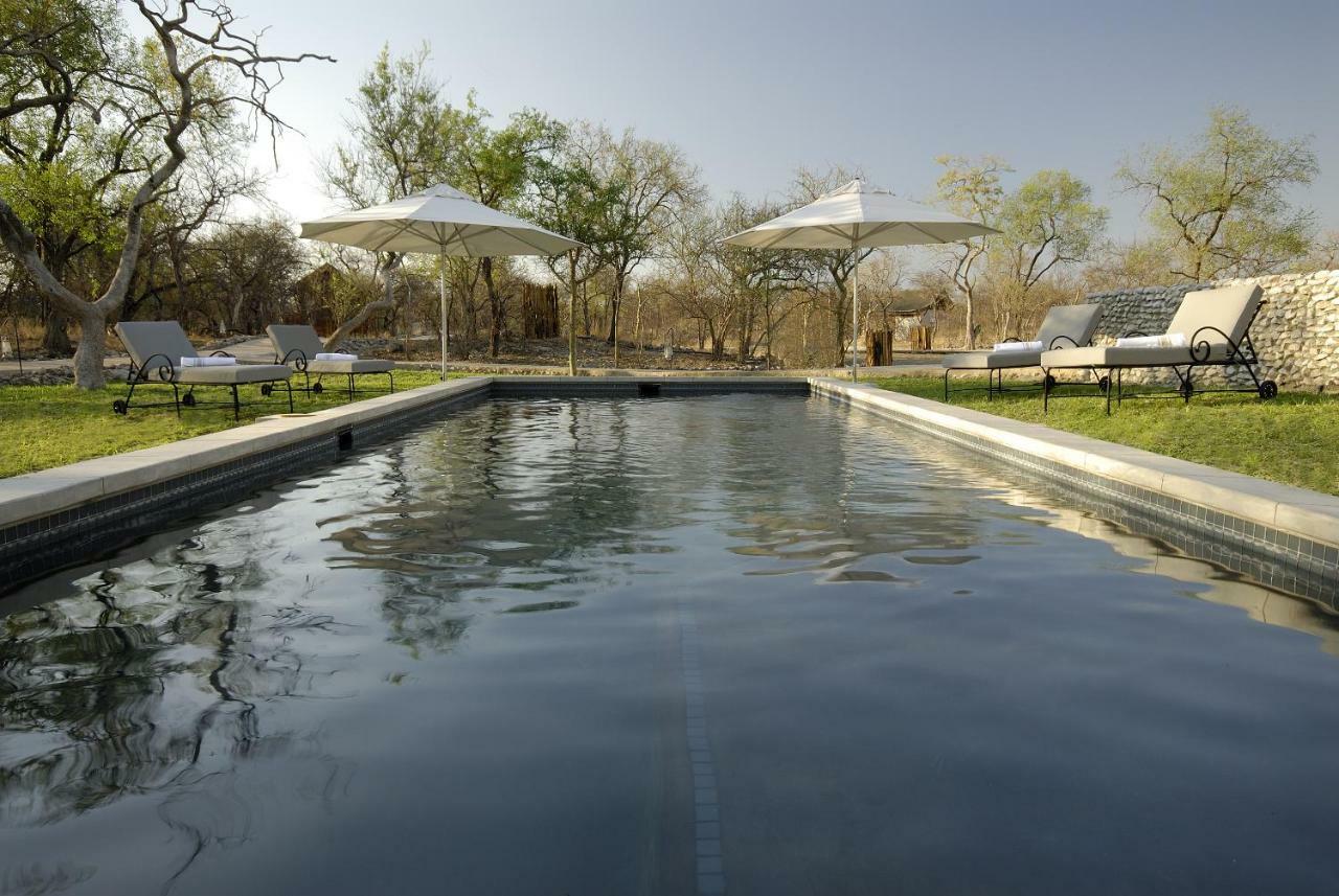 فندق The Mushara Outpost Mokuti Lodge المظهر الخارجي الصورة